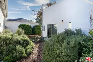 6461 Whitman Ave, Lake Balboa, CA 91406 - Photo 1