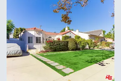 241 S Canon Dr, Beverly Hills, CA 90212 - Photo 1