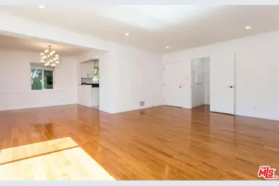 1204 N Crescent Heights Blvd #1, West Hollywood, CA 90046 - Photo 1