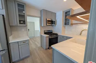 1015 Granville Ave, Los Angeles, CA 90049 - Photo 1