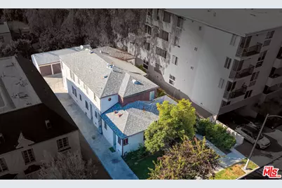 829 N Edinburgh Ave, Los Angeles, CA 90046 - Photo 1