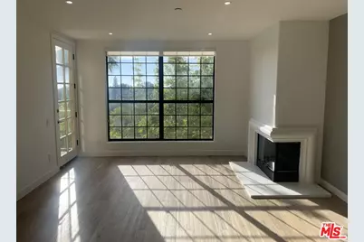 555 S Barrington Ave #513, Los Angeles, CA 90049 - Photo 1