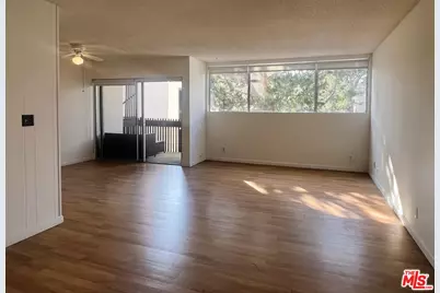 6000 Canterbury Dr #D212, Culver City, CA 90230 - Photo 1