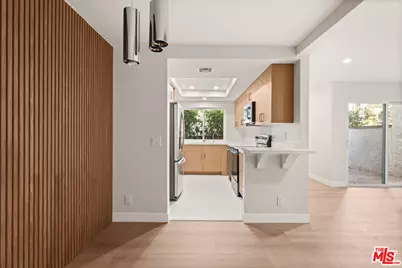 21500 Califa St #185, Woodland Hills, CA 91367 - Photo 1