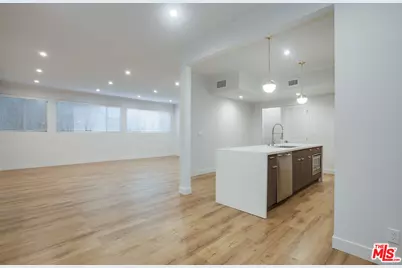 12320 Montana Ave #105, Los Angeles, CA 90049 - Photo 1