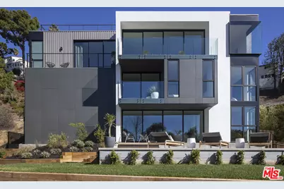 2635 Hargrave Dr, Los Angeles, CA 90068 - Photo 1