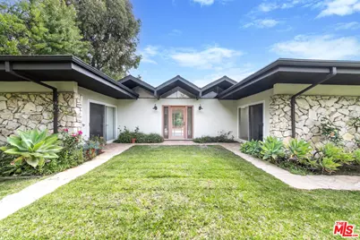 656 N Bonhill Rd, Los Angeles, CA 90049 - Photo 1