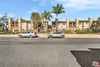 2333 241st St #3, Lomita, CA 90717 - Photo 1