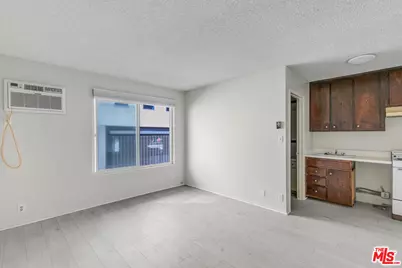 1811 Parnell Ave #10, Los Angeles, CA 90025 - Photo 1