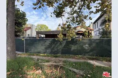 462 N Flores St, Los Angeles, CA 90048 - Photo 1