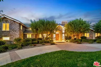 525 Valley Vista Dr, Camarillo, CA 93010 - Photo 1