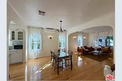 1123 15th St #B, Santa Monica, CA 90403 - Photo 1