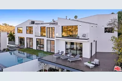 7567 Hermes Dr, Los Angeles, CA 90046 - Photo 1