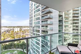 13650 Marina Pointe Dr, Marina del Rey, CA 90292 - Photo 1