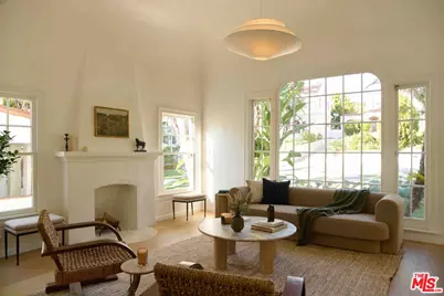 3234 Lowry Rd, Los Angeles, CA 90027 - Photo 1