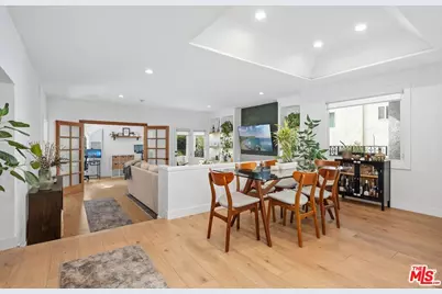 1133 9th St #202, Santa Monica, CA 90403 - Photo 1
