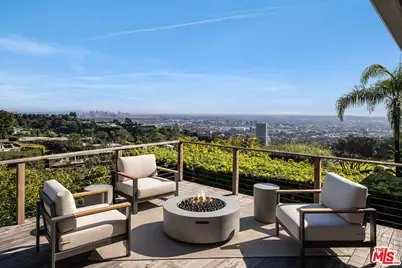 1612 Gilcrest Dr, Beverly Hills, CA 90210 - Photo 1