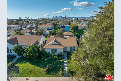 1423 S Spaulding Ave, Los Angeles, CA 90019 - Photo 1
