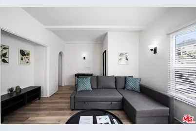 141 S Elm Dr #7, Beverly Hills, CA 90212 - Photo 1