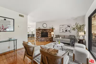 645 E Magnolia Blvd #F, Burbank, CA 91501 - Photo 1