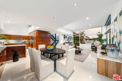 235 Ocean Park Blvd #1, Santa Monica, CA 90405 - Photo 1