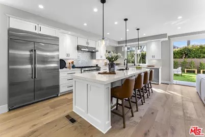 7501 Agnew Ave, Los Angeles, CA 90045 - Photo 1