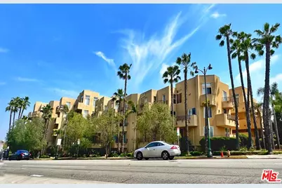 4100 Wilshire Blvd #207, Los Angeles, CA 90010 - Photo 1