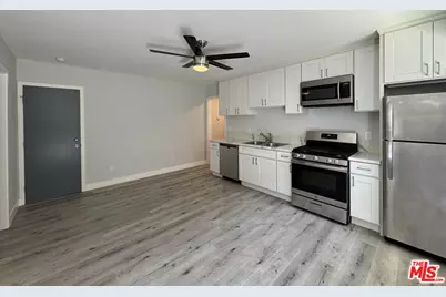 1505 S Cochran Ave #3, Los Angeles, CA 90019 - Photo 1
