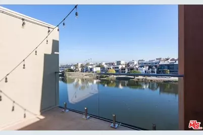 6400 Pacific Ave #312, Playa del Rey, CA 90293 - Photo 1