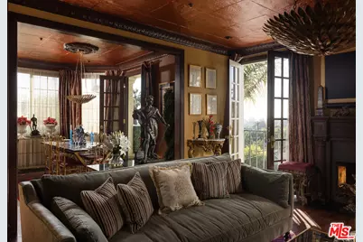 960 N Doheny Dr #306, West Hollywood, CA 90069 - Photo 1