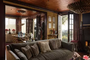 960 N Doheny Dr, West Hollywood, CA 90069 - Photo 1