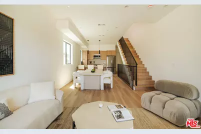 1343 S Ogden Dr #C, Los Angeles, CA 90019 - Photo 1