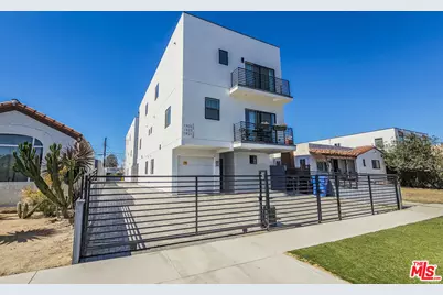 1923 Carmona Ave, Los Angeles, CA 90016 - Photo 1