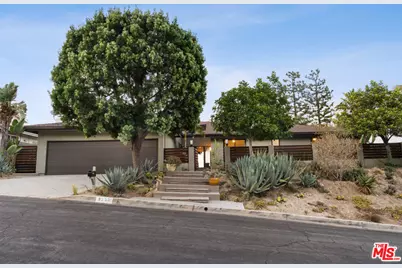 3235 Steven Dr, Encino, CA 91436 - Photo 1