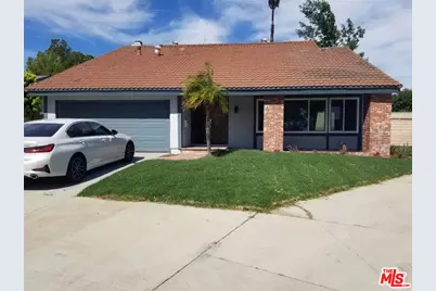 18601 Lassen St, Northridge, CA 91324 - Photo 1