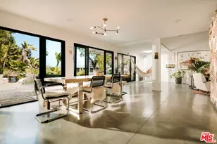 2230 Banyan Dr, Los Angeles, CA 90049 - Photo 1