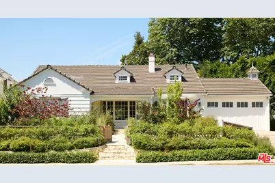 10463 Le Conte Ave, Los Angeles, CA 90024 - Photo 1