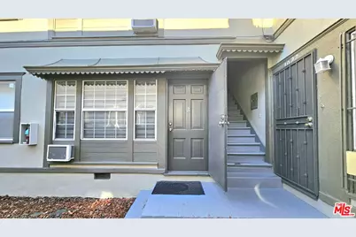1022 S Norton Ave #B, Los Angeles, CA 90019 - Photo 1