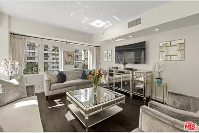 10520 Wilshire Blvd #407, Los Angeles, CA 90024 - Photo 1