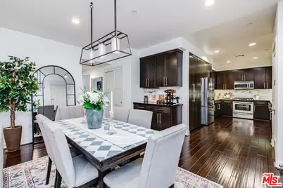 10878 Bloomfield St #211, Toluca Lake, CA 91602 - Photo 1