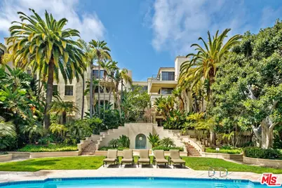 555 S Barrington Ave #522, Los Angeles, CA 90049 - Photo 1