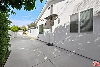 13550 Hamlin St, Van Nuys, CA 91401 - Photo 1