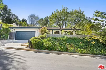 3549 Stonewood Dr, Sherman Oaks, CA 91403 - Photo 1
