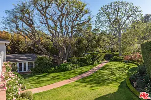 685 Elkins Rd, Los Angeles, CA 90049 - Photo 1