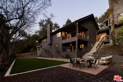 521 Fremont Dr, Pasadena, CA 91103 - Photo 1