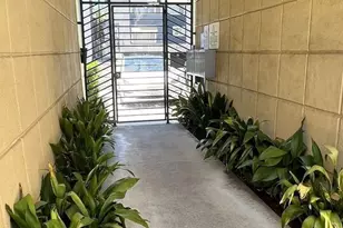 924 N Curson Ave, West Hollywood, CA 90046 - Photo 1