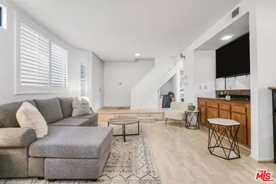 1325 26th St #E, Santa Monica, CA 90404 - Photo 1