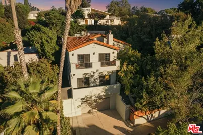 816 Hyperion Ave, Los Angeles, CA 90029 - Photo 1