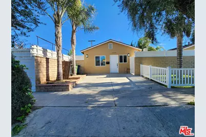 22329 Gifford St, Canoga Park, CA 91303 - Photo 1