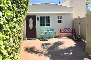 1348 S Curson Ave, Los Angeles, CA 90019 - Photo 1
